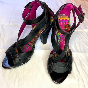 Betsey Johnson “Betseyville” Size 7 Women’s Heels
